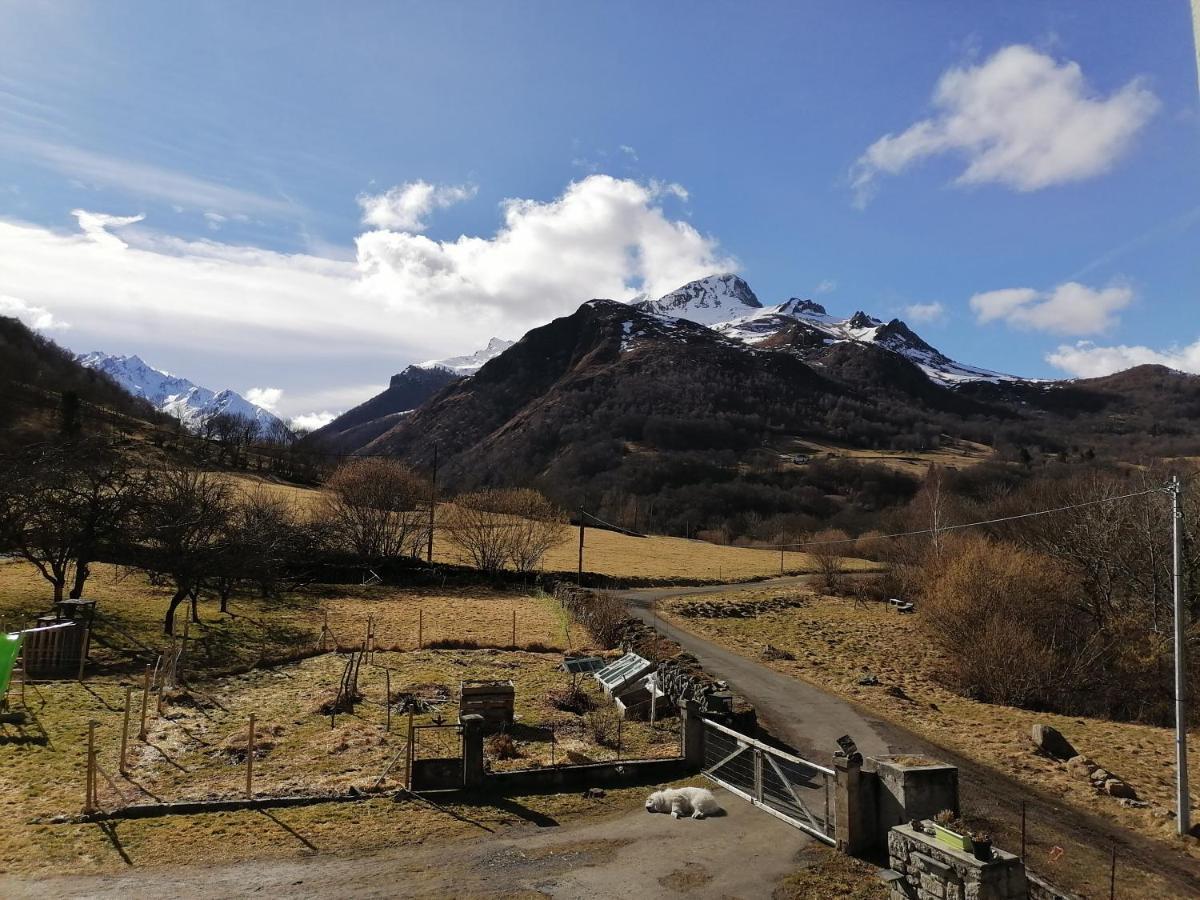 Aux d'Estaing Croisés, Gîte de montagne accessible à tous Esterno foto