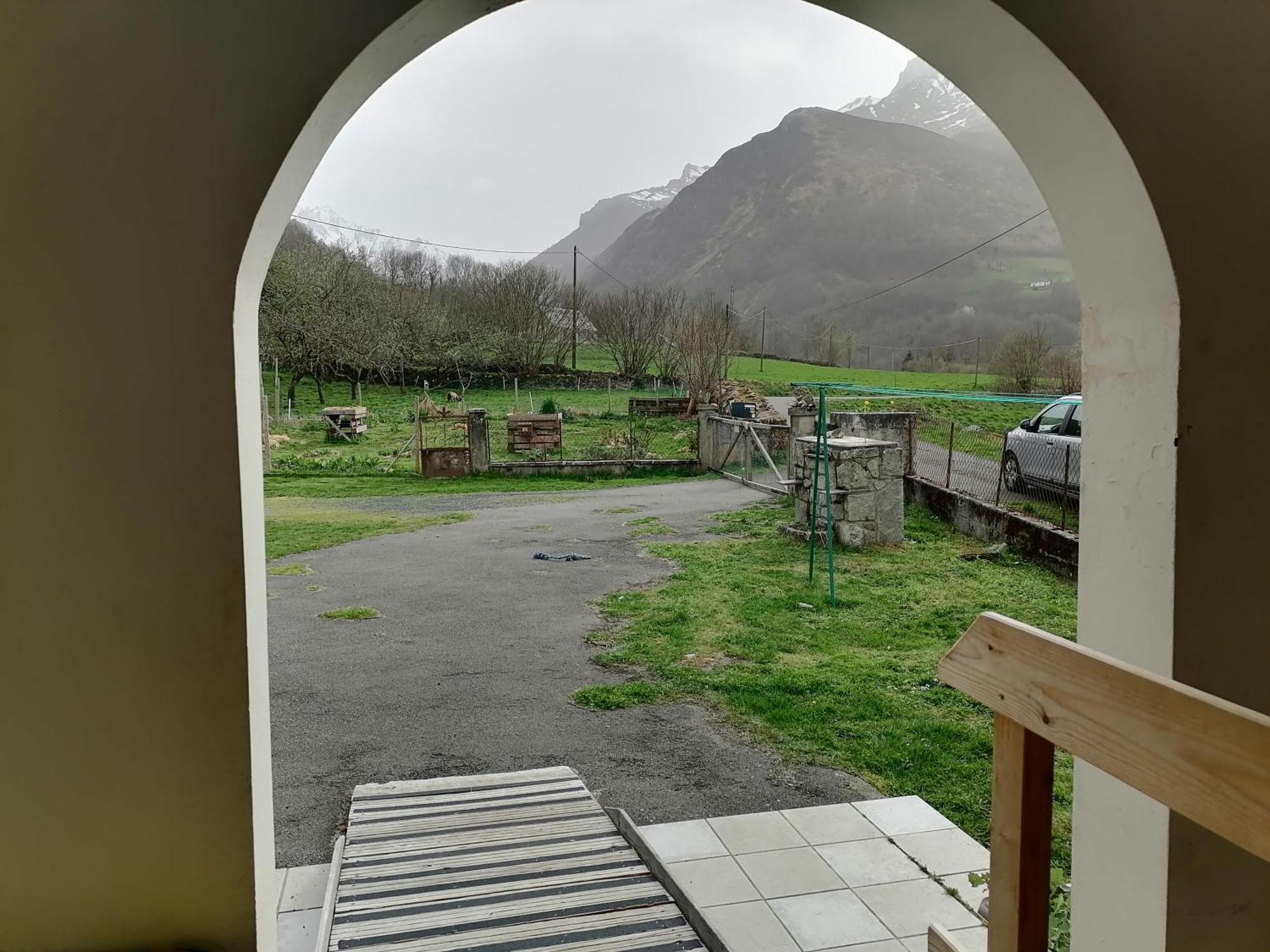 Aux d'Estaing Croisés, Gîte de montagne accessible à tous Esterno foto